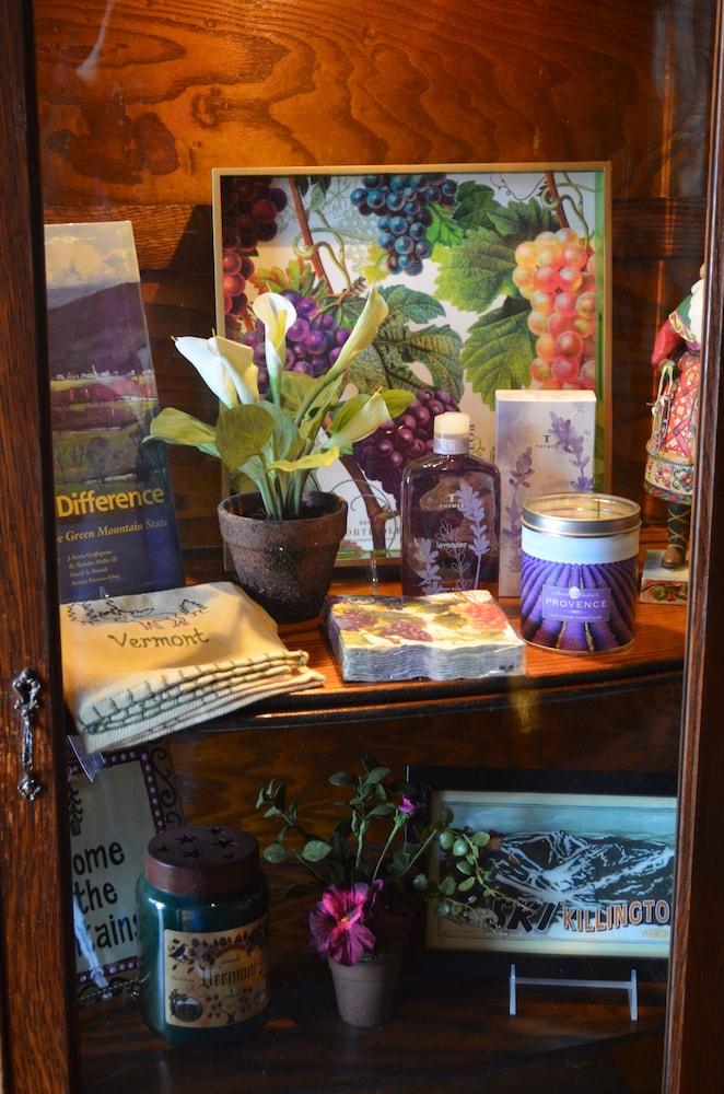 Greenbrier Inn photo 26