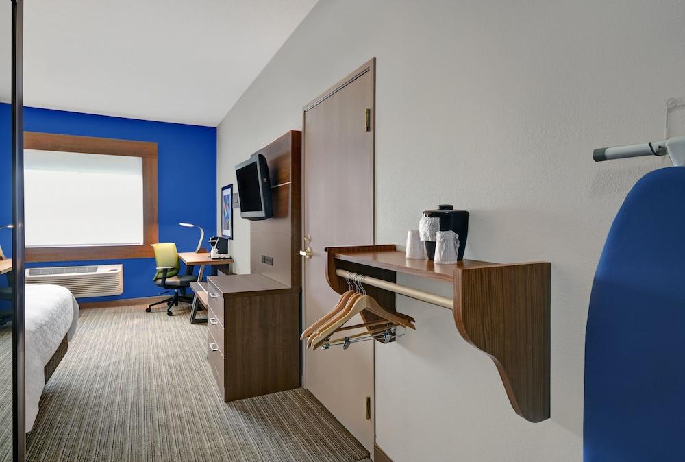 Holiday Inn Express Adrian by IHG photo 15