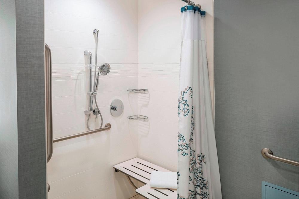 Residence Inn Wheeling-St. Clairsville, OH photo 17
