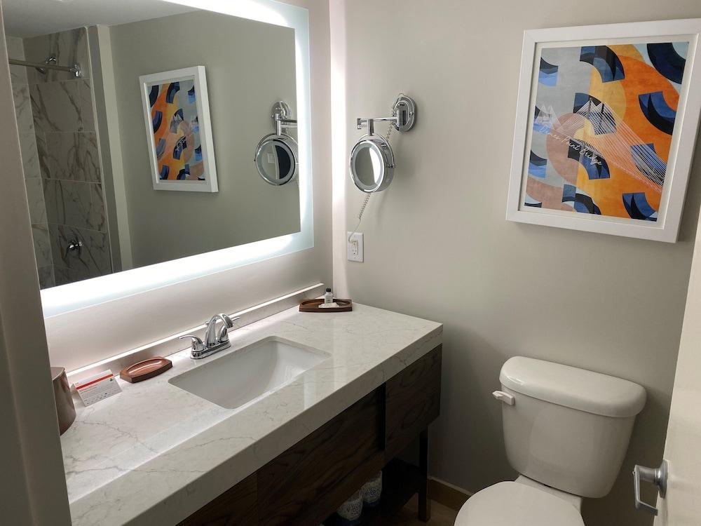 Crowne Plaza Hotel Jacksonville Airport/I-95N by IHG photo 56