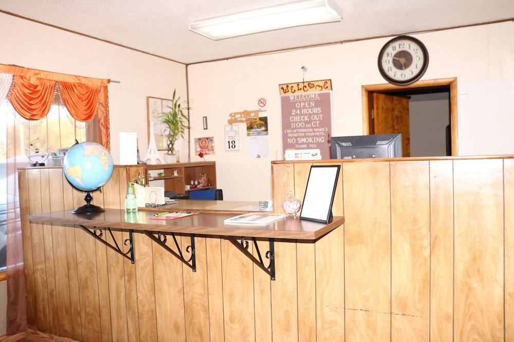 Frontier Motel photo 64
