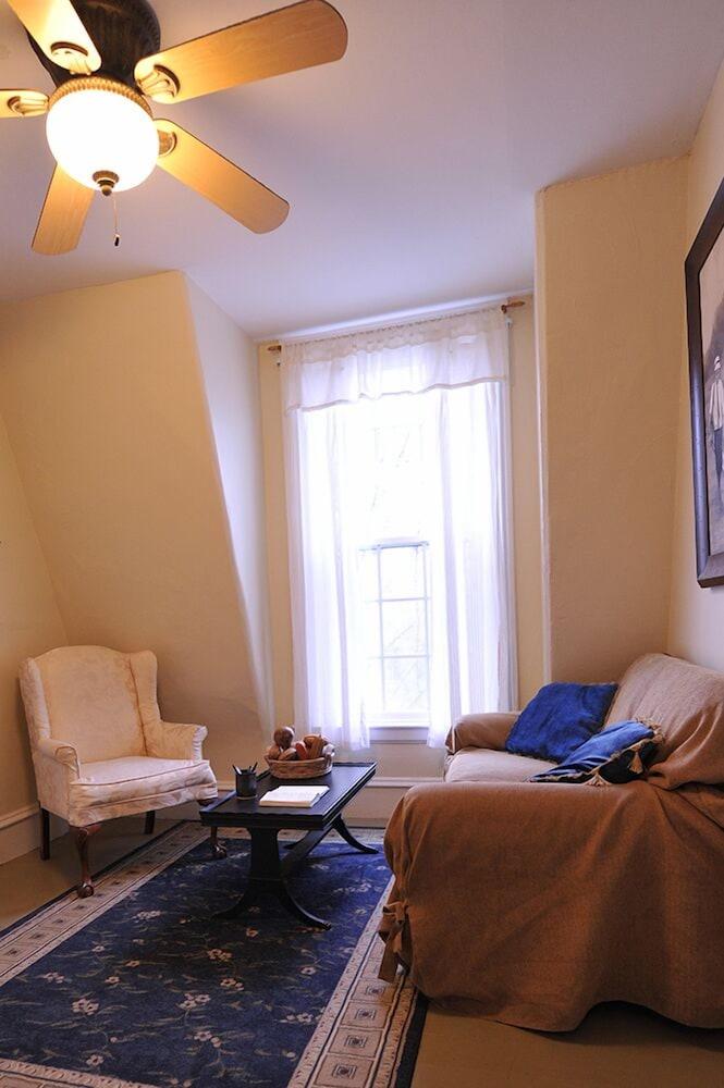 Hall House Hotel photo 12