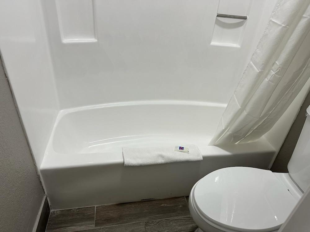 Motel 6 Omaha, NE photo 23