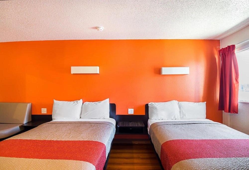 Economy Hotel Kansas City photo 7