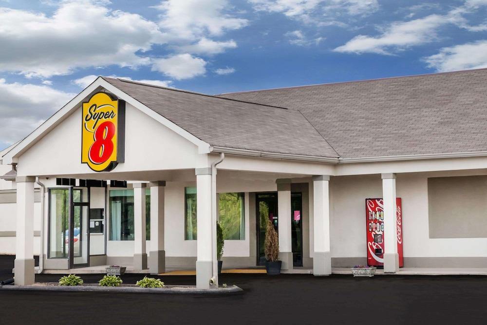 Super 8 by Wyndham Monteagle TN — hotel in Monteagle