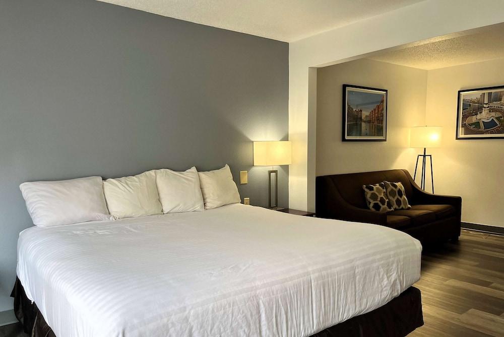 Wingate by Wyndham Indianapolis Airport-Rockville Rd. photo 24