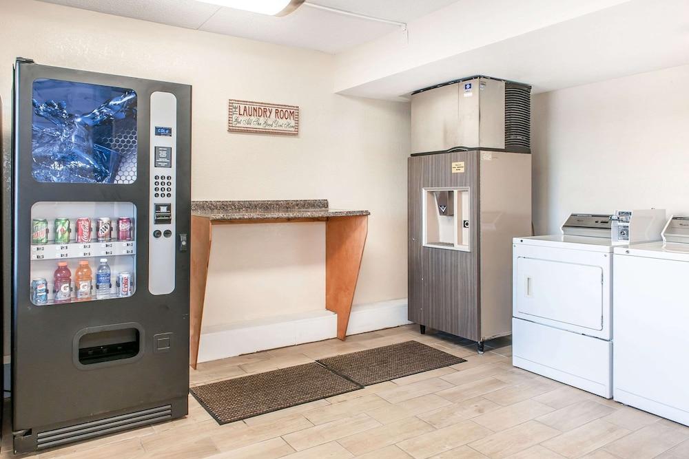 Quality Inn Findlay photo 7