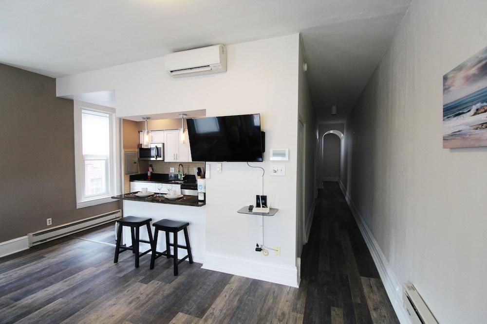 Midtown Suites photo 31