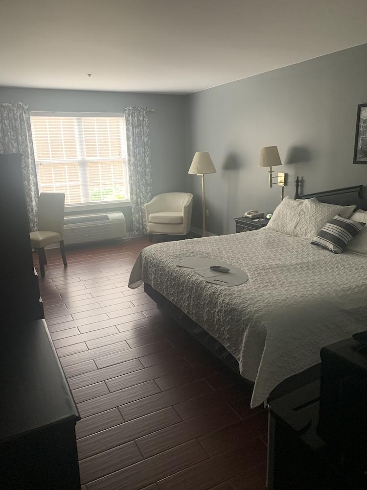 French Quarter Inn photo 23