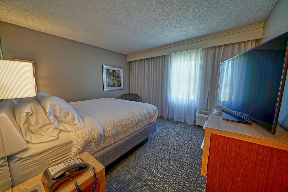 Courtyard By Marriott Bentonville photo 9