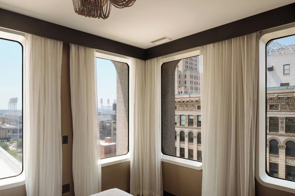 Metropolitan at The 9, Autograph Collection photo 61