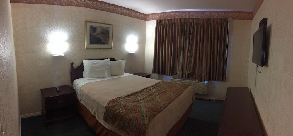 Budget Inn Barstow photo 2