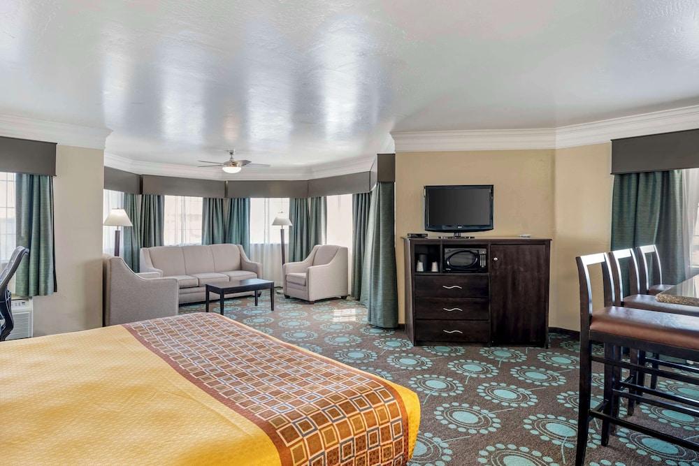 Best Western Liberty Inn photo 9