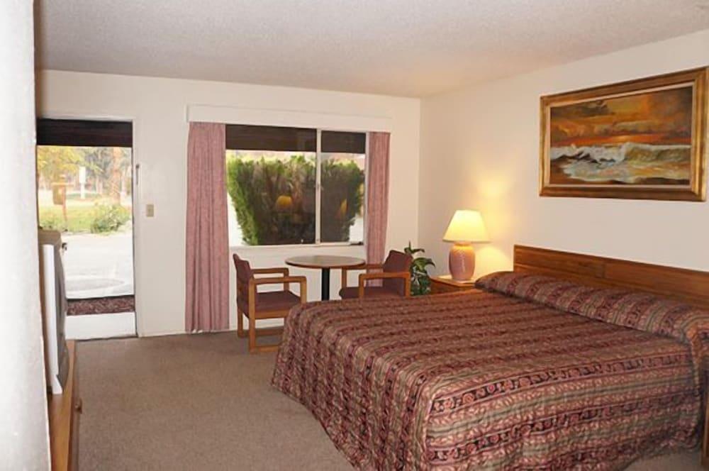 Blue Gum Motel photo 18
