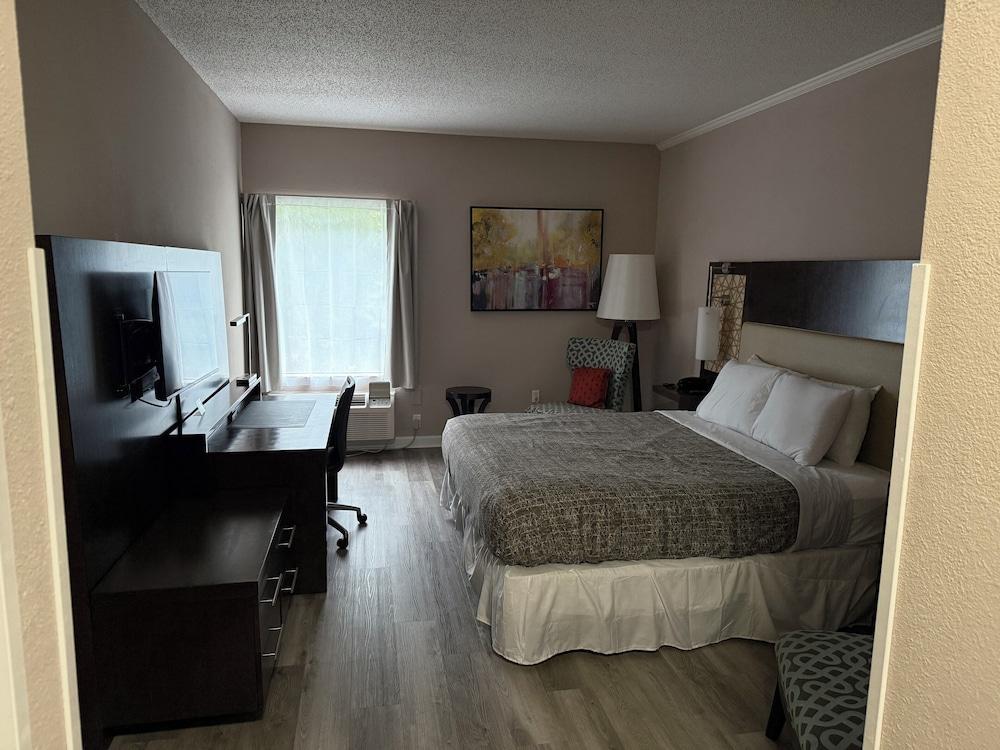 Coastal Comfort Hotel photo 6