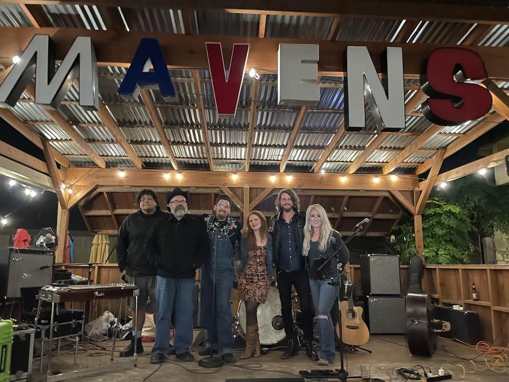 Maven's Inn & Grill photo 11