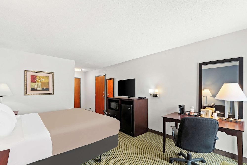 Quality Inn Dry Ridge photo 26