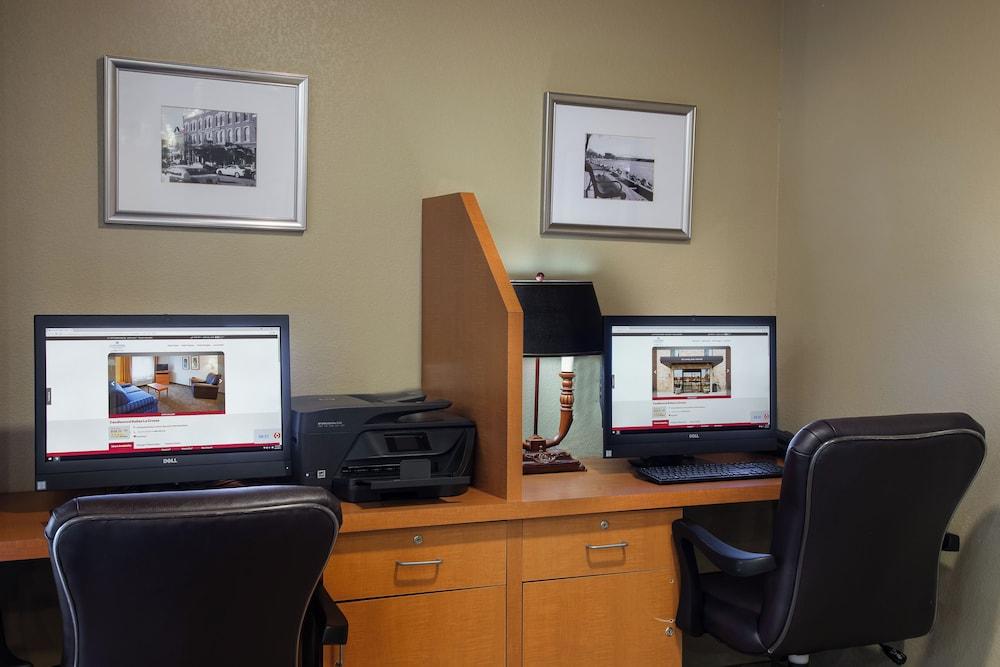 Candlewood Suites La Crosse N by IHG photo 20