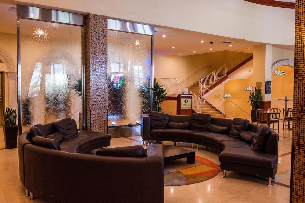 Ramada Plaza by Wyndham Marco Polo Beach Resort photo 14