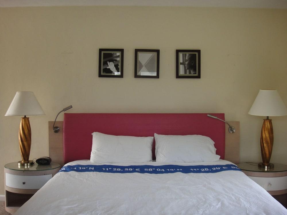 Holiday House Motel photo 3