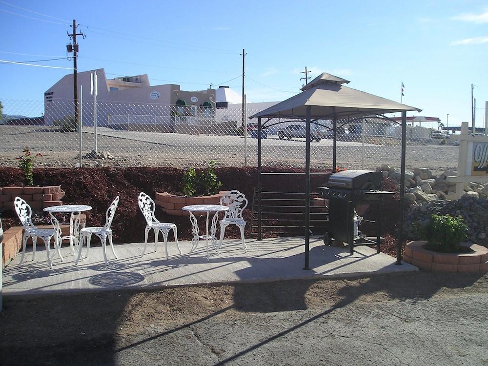 Royal Inn photo 2