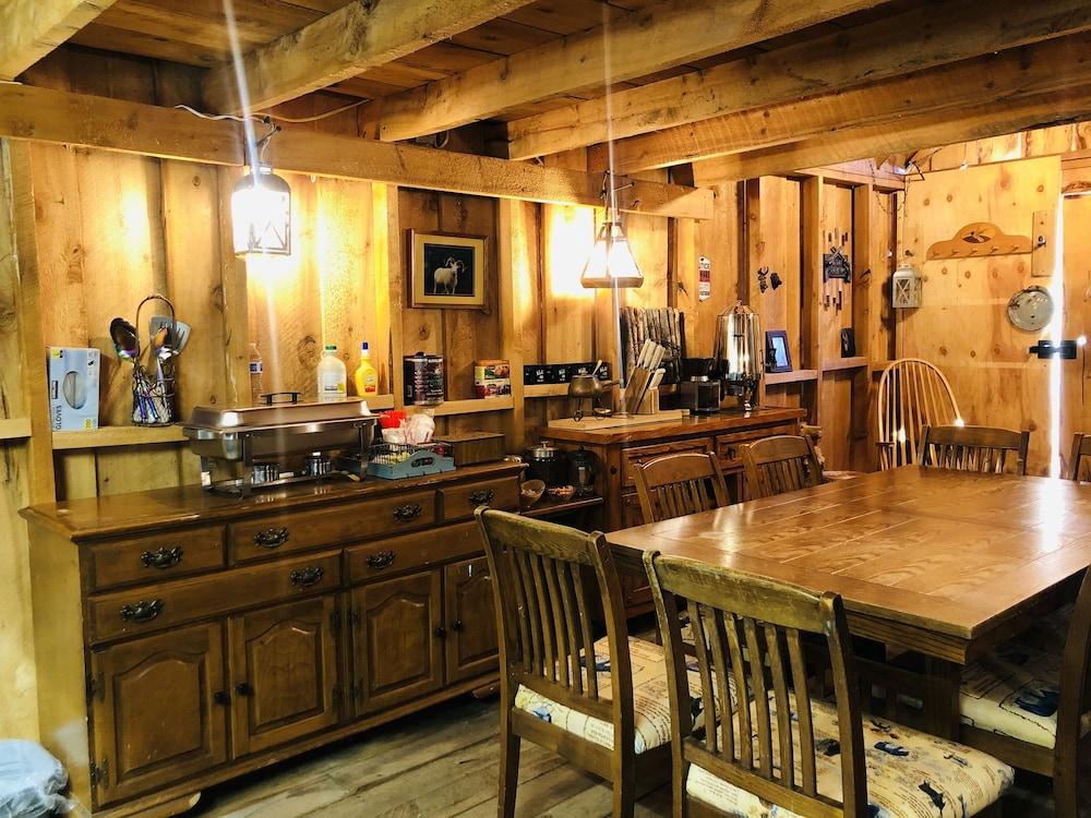 Wrangell Mountain Lodge photo 89