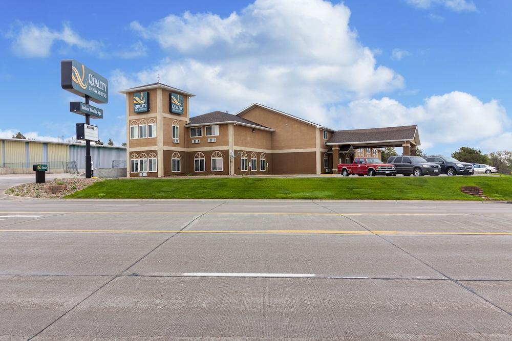 Quality Inn & Suites McCook photo 38