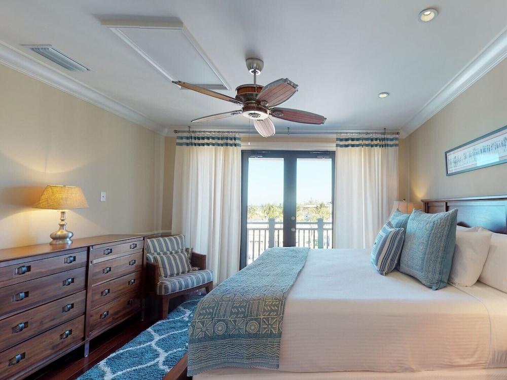 Marlin Bay Resort & Marina photo 17