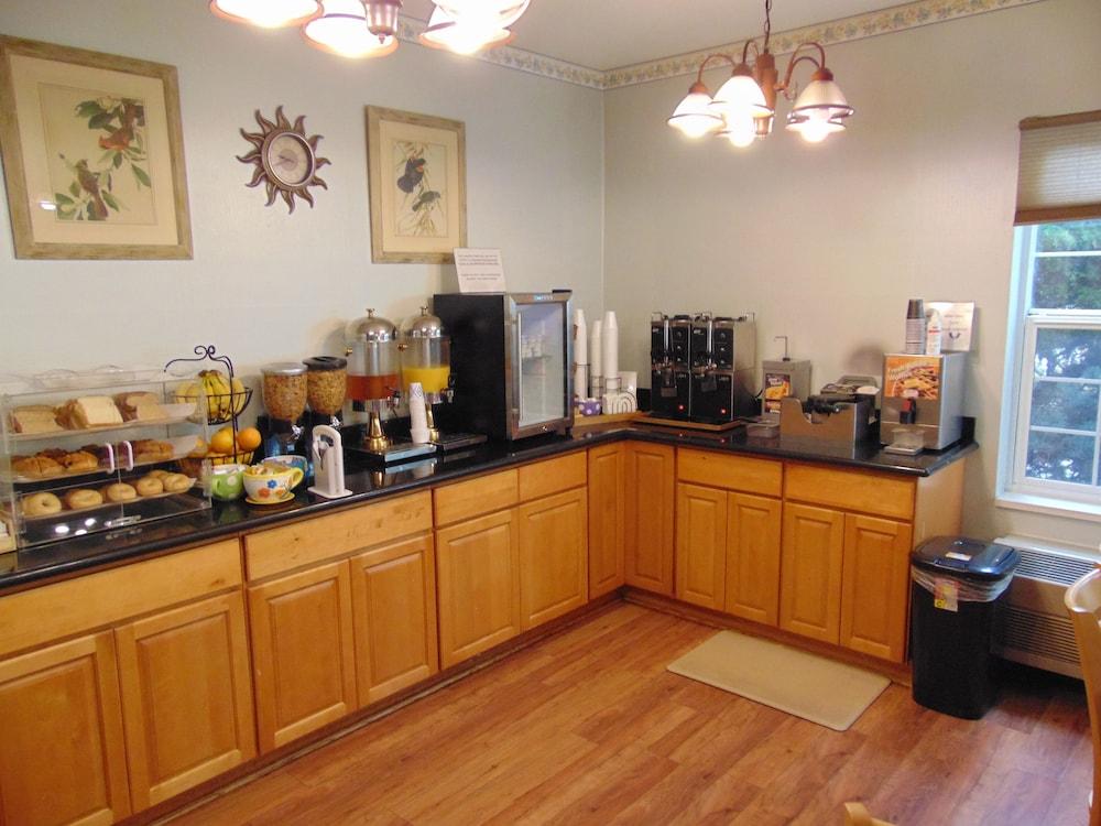 Bellis Inn photo 26