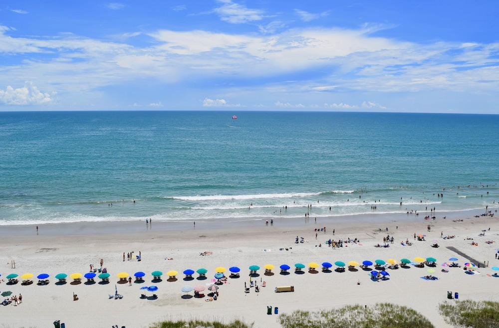 Schooner II Beach and Racquet Club photo 45