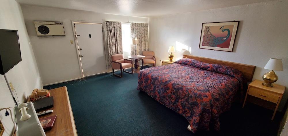 Budget Inn photo 21