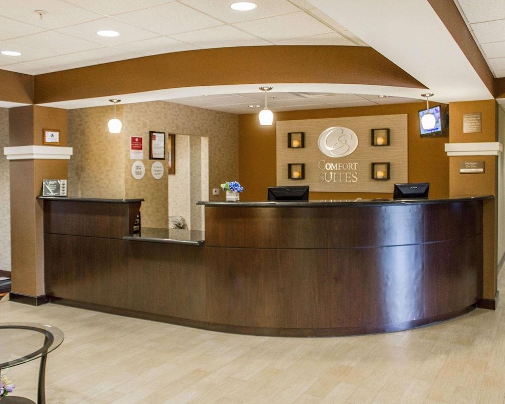 Comfort Suites Lewisburg near University photo 11