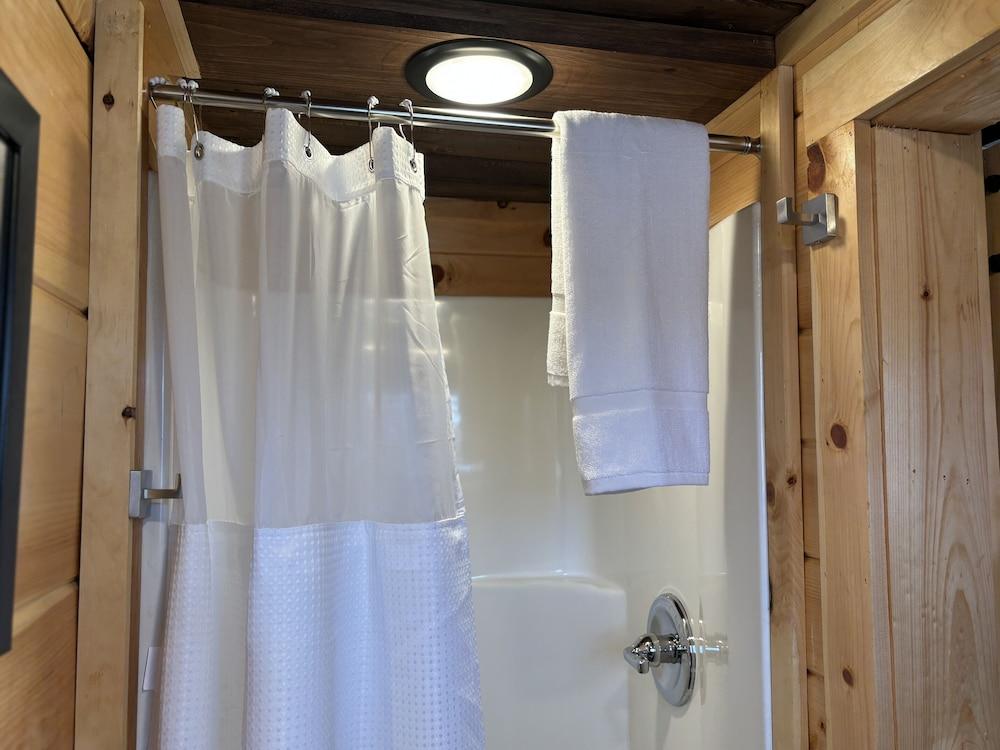 Sojourn Lodging photo 23