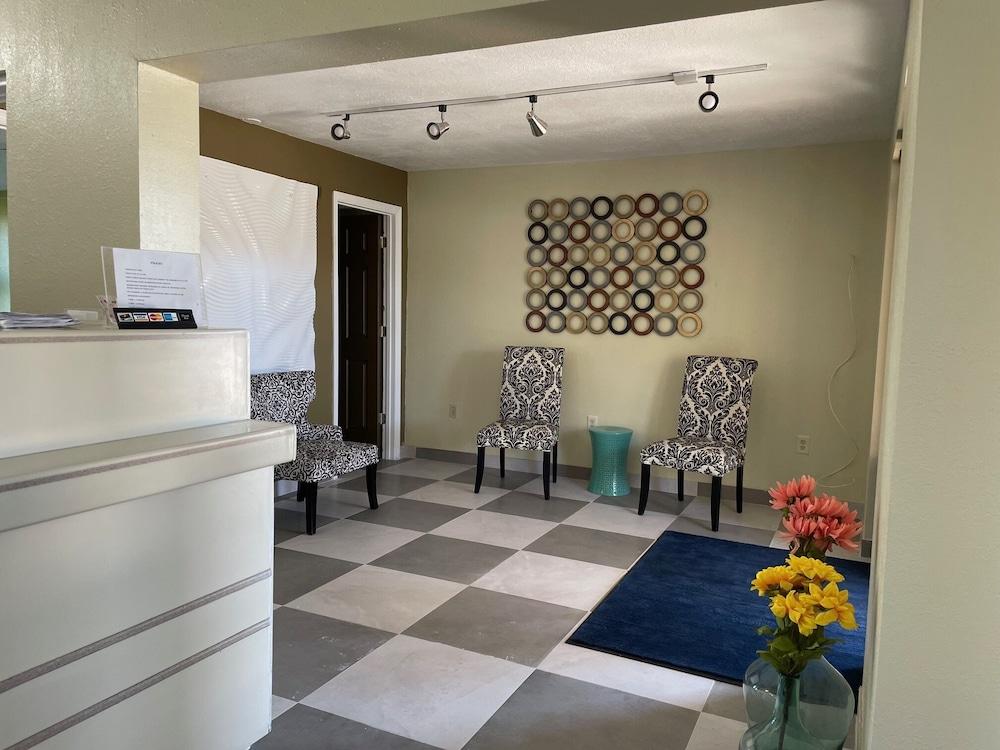 Guest Inn photo 2