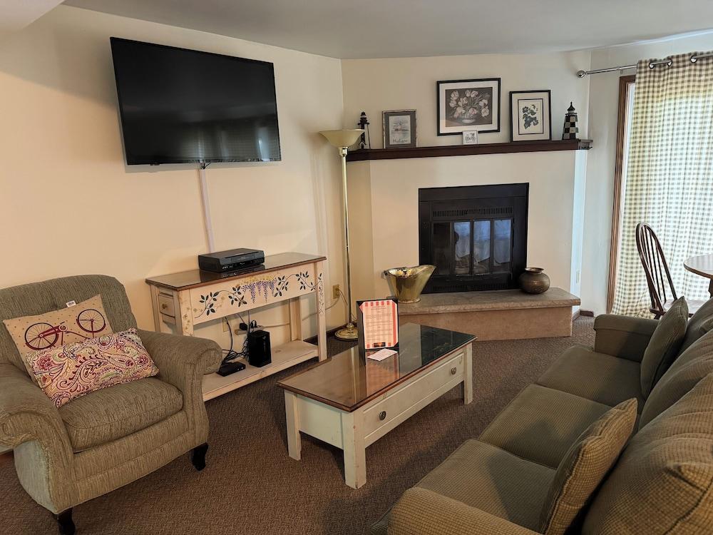 Sunset Condominiums photo 11