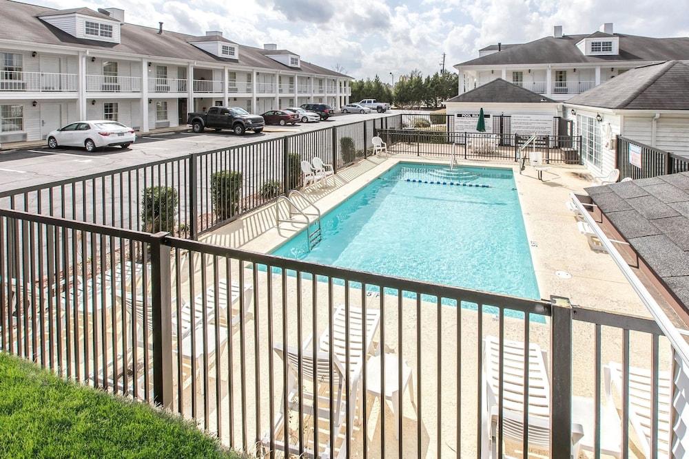 Quality Inn Jesup photo 23