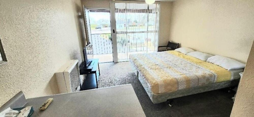 Twin Lakes Inn photo 39
