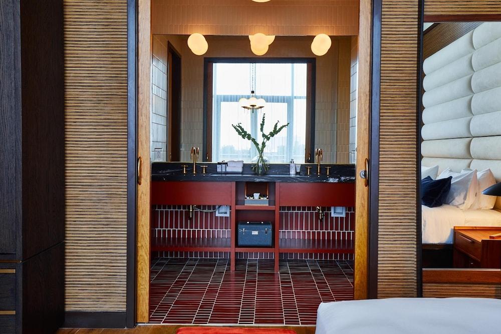 Fairlane Hotel photo 29