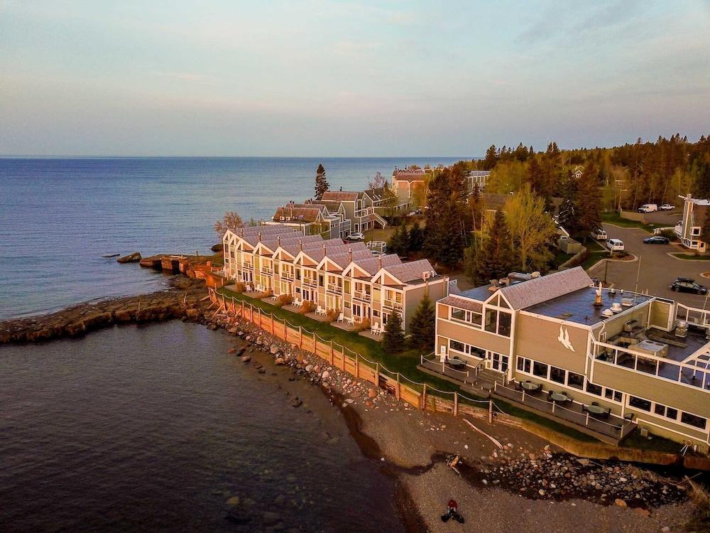 Bluefin Bay on Lake Superior photo 59