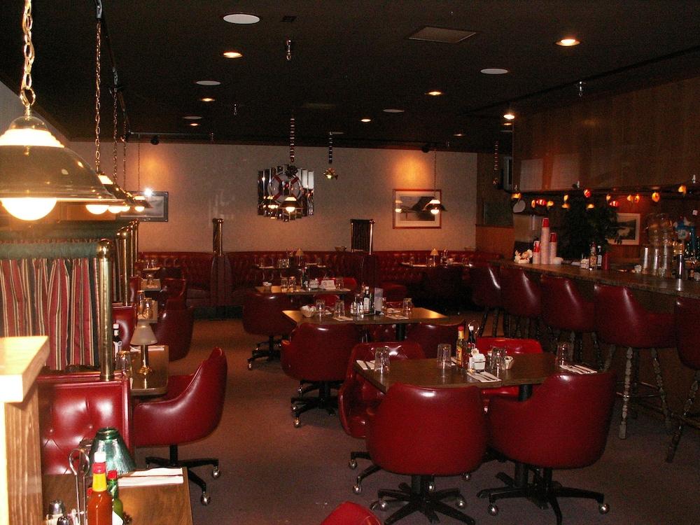 Windbreak Hotel photo 22