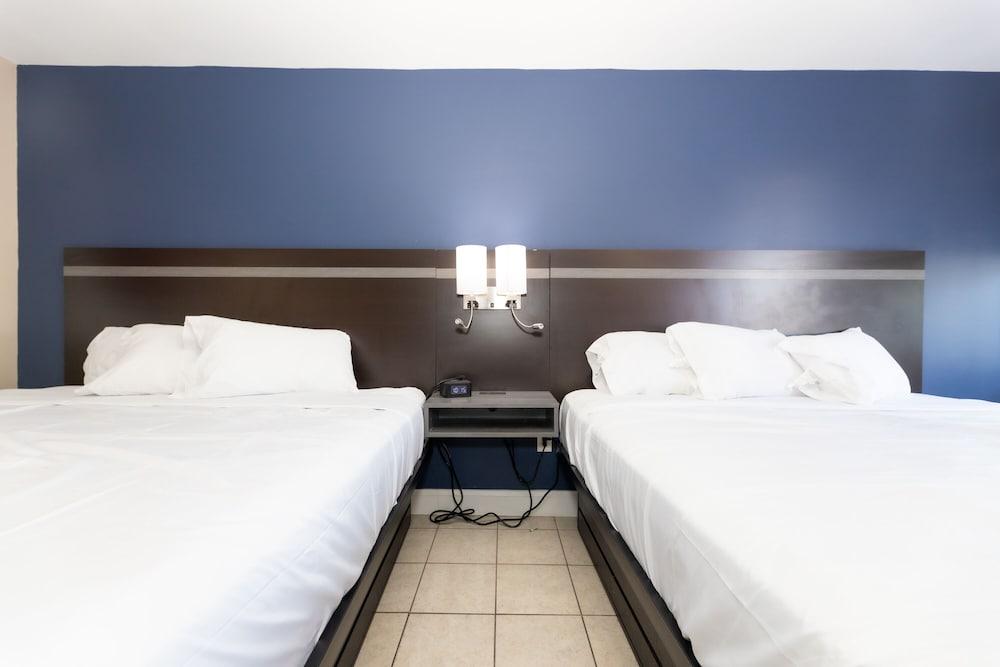 Seaside Sands Inn photo 35