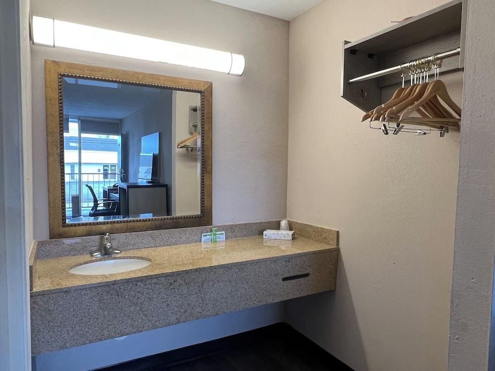Western Motel photo 10