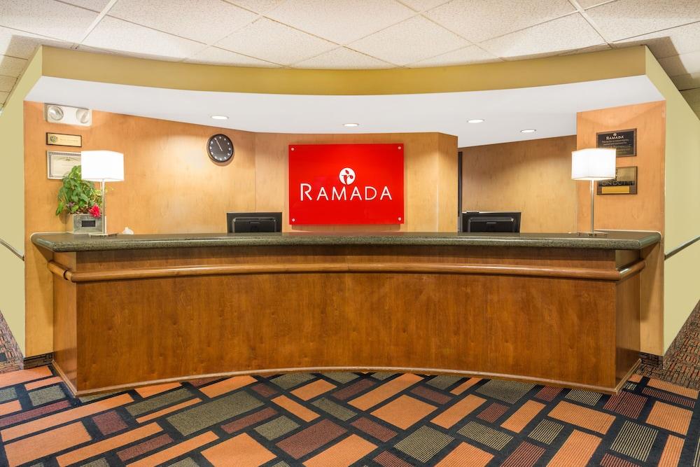 Ramada by Wyndham Kent Seattle Area photo 3