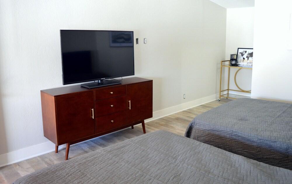 Coastal Suites Resort photo 35