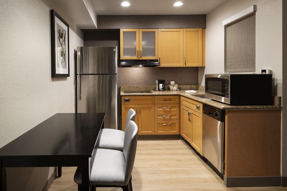 Residence Inn by Marriott Pleasant Hill photo 15