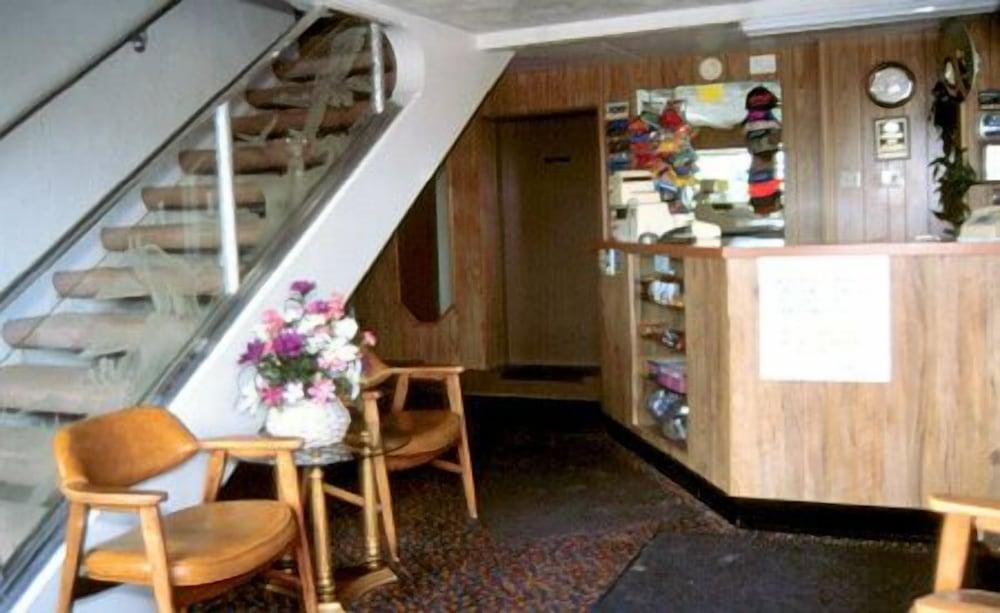 O'Haire Manor Motel and Apartments photo 2