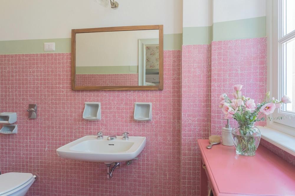 SeaStays Apartments photo 48