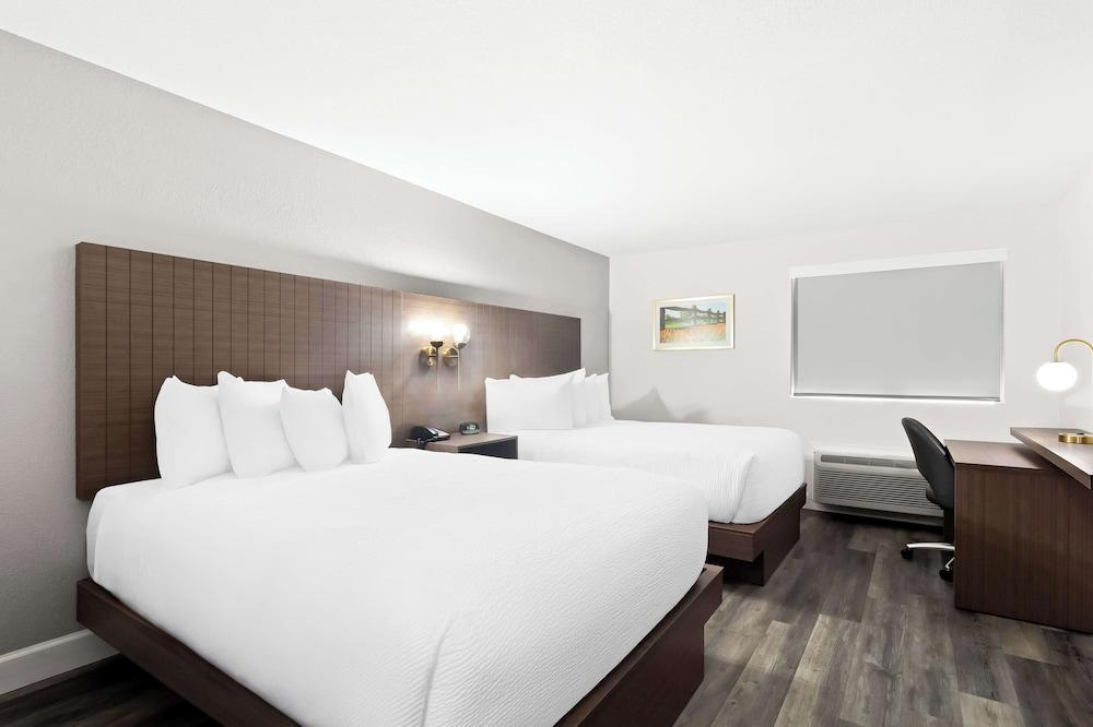 SureStay by Best Western Groves photo 24