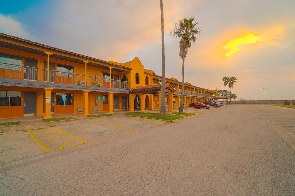 OYO Hotel Kingsville Hwy 77 photo 31