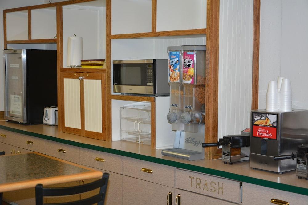 Locomotive Inn photo 20